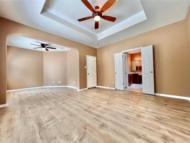 Building Photo - 835 E Tide Bay Cir