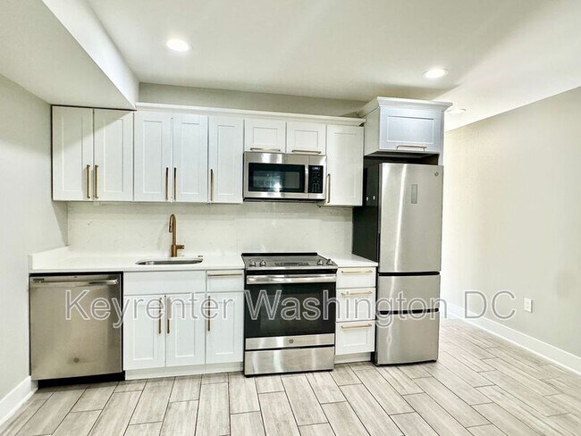 Building Photo - 1804 Benning Rd NE