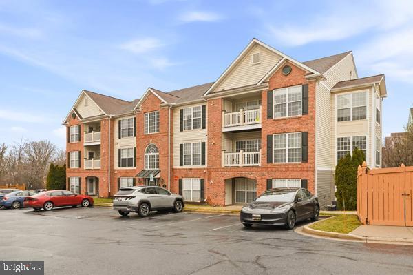 Building Photo - 2501 Coleridge Dr