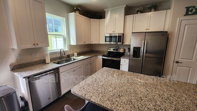 Building Photo - 322 Hunt Glenn Ct