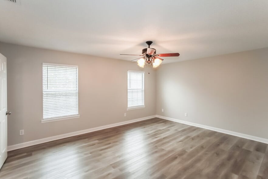 Building Photo - 5100 Hot Springs Trail