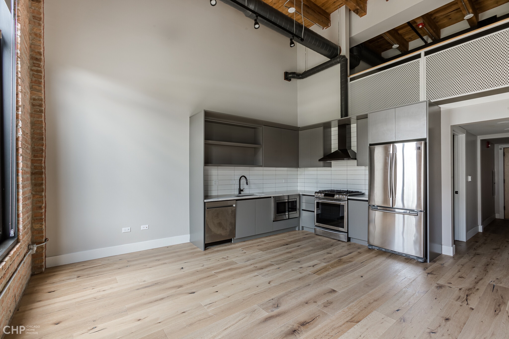 Building Photo - 729 N Sangamon St