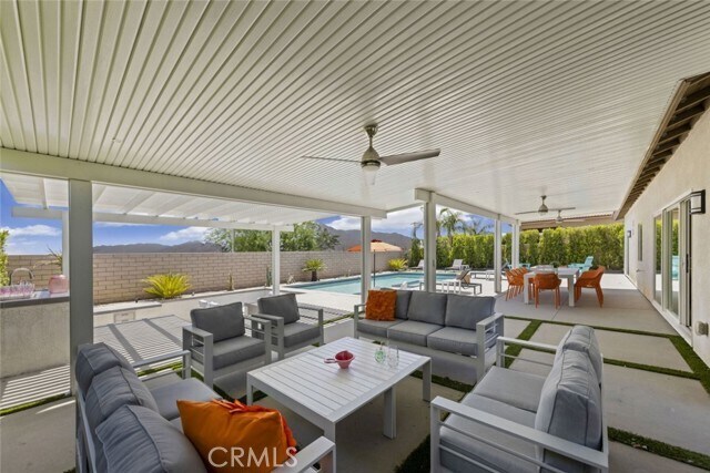 Building Photo - 65161 Rolling Hills Dr