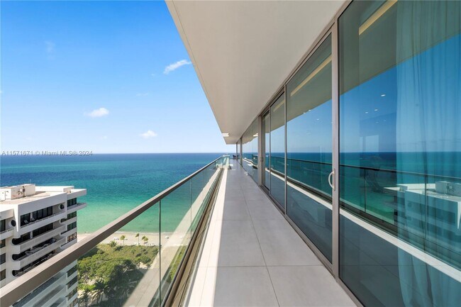 Building Photo - 10203 Collins Ave