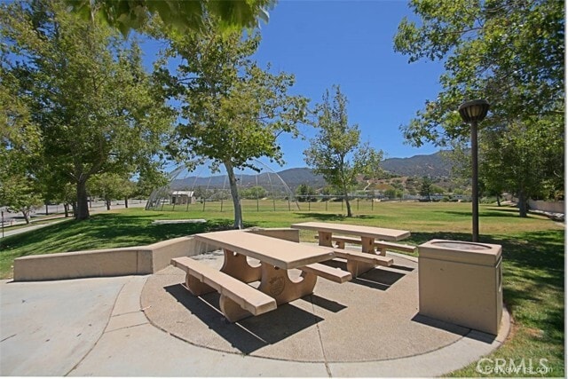 Building Photo - 2985 Amber Dr