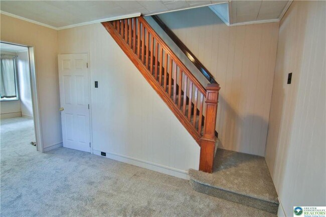 Building Photo - 68 W Center St