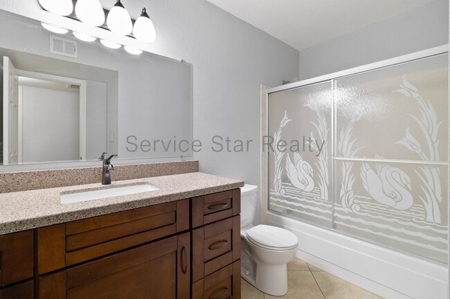 Building Photo - 713 W Alamo Dr