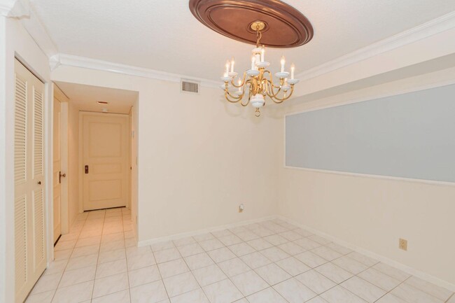 Building Photo - 2504 SE Anchorage Cove