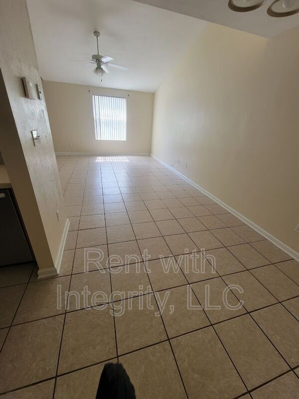 Building Photo - 1350 Castelnau Ct