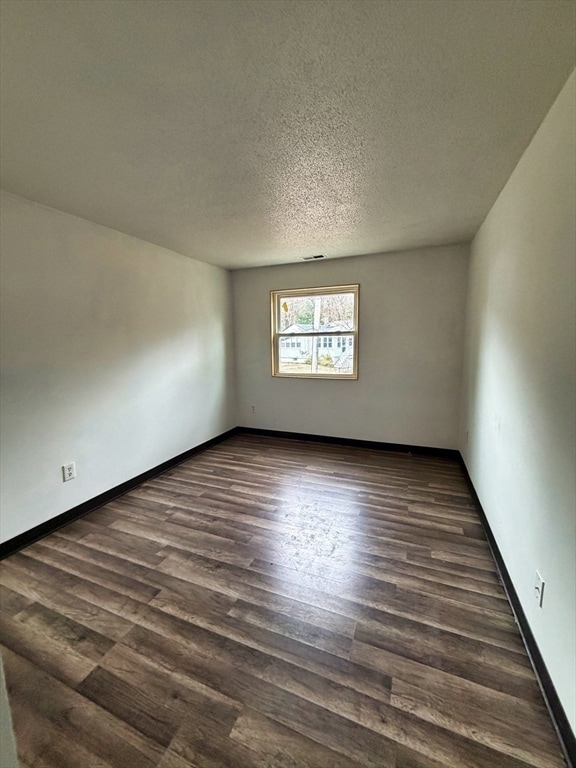 Building Photo - 75 Scotch Pond Pl