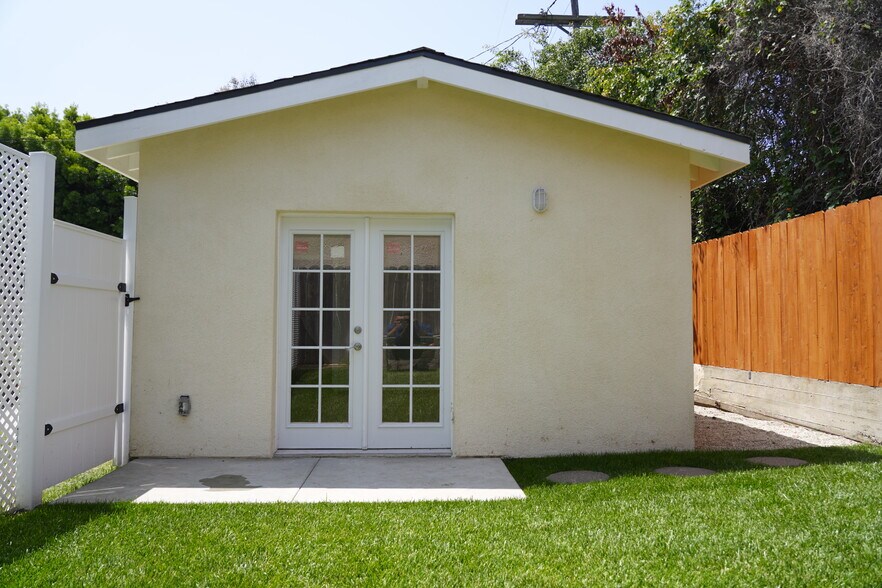 Building Photo - 3227 Castle Heights Ave