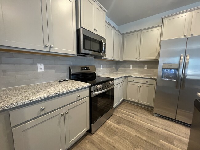 Building Photo - 6705 Hardwick Ln