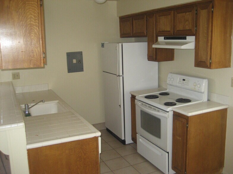 Building Photo - 72673 Raven Rd