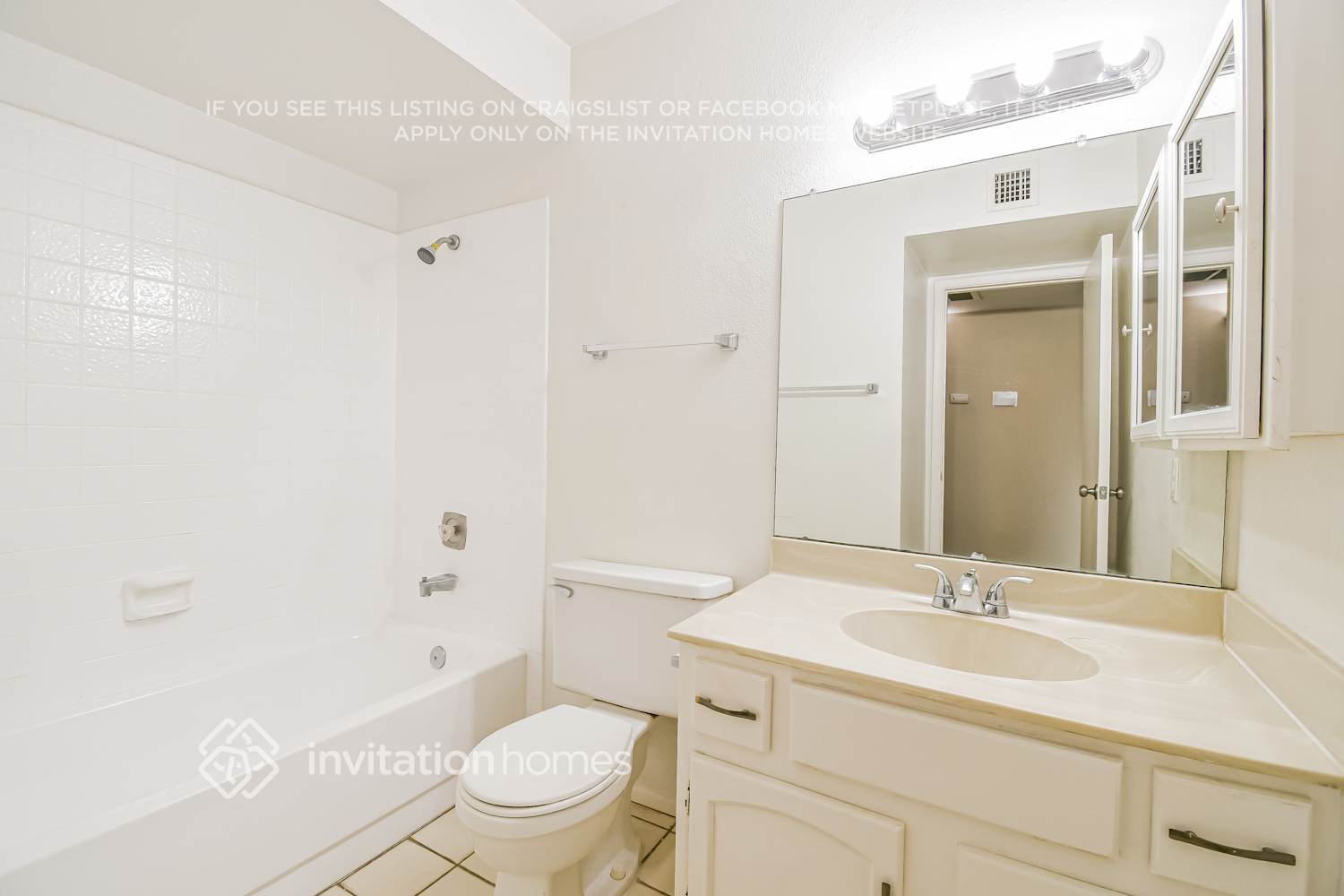 Building Photo - 2351 S Canton