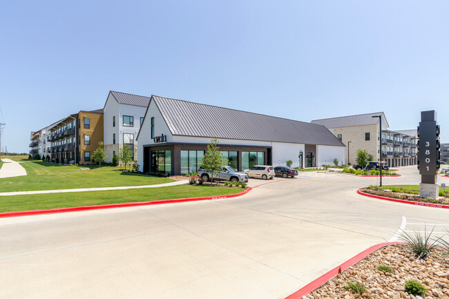 Building Photo - 3801 N A W Grimes Blvd