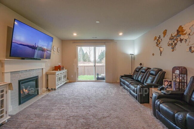 Building Photo - 11812 NE 137th Ave