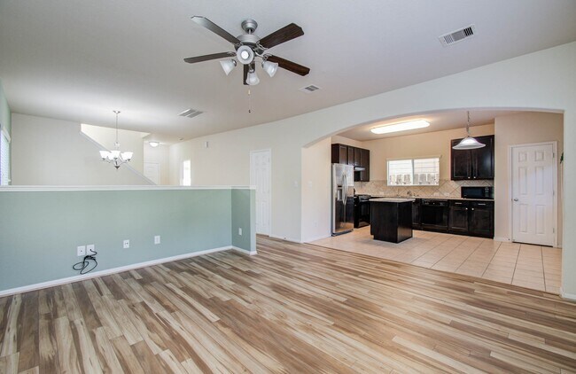 Building Photo - 7506 Pavilion Dr
