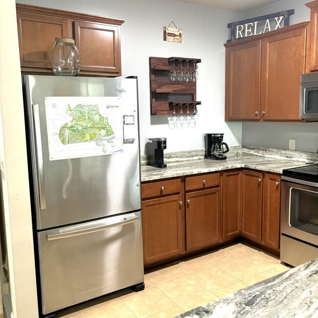 Building Photo - 6253 Catalina Dr