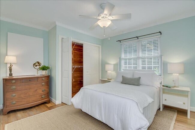 Building Photo - Beautiful West Augusta Ranch