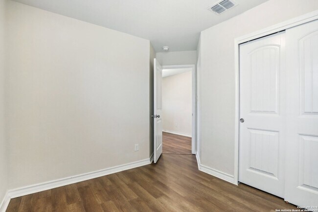 Building Photo - 6906 Quantum Lp
