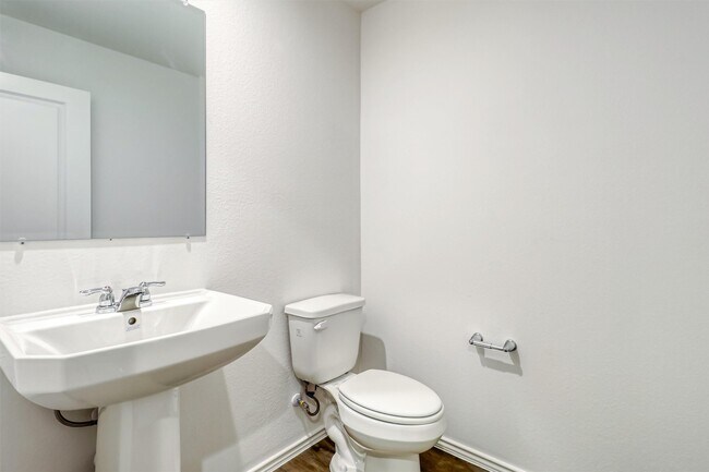 Building Photo - 30846 Brightwell Bnd