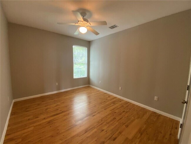 Building Photo - 204 Spellbrook Ln