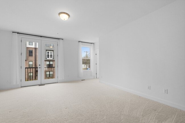 Building Photo - 1206 Coach Sta Aly