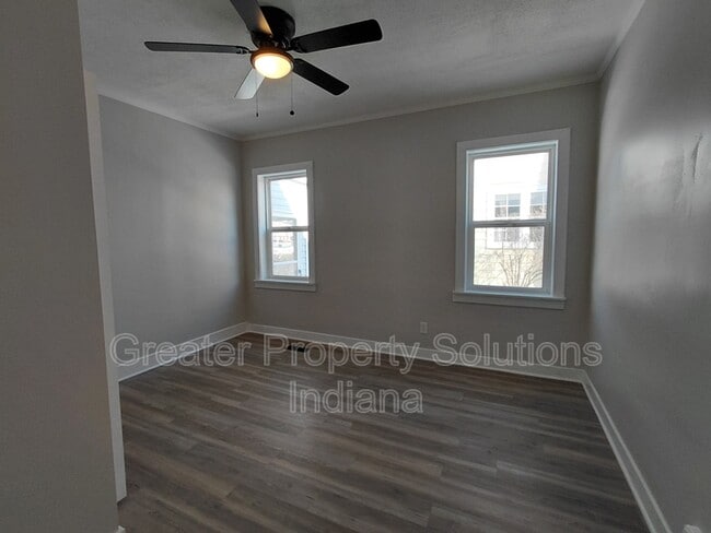 Building Photo - 234 Fernwood St