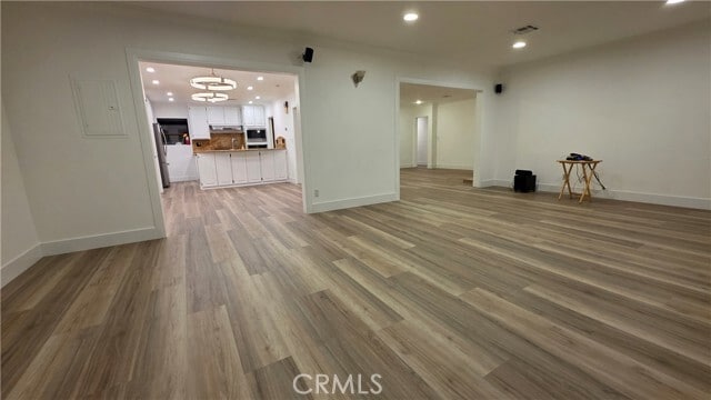 Building Photo - 18224 Chatsworth St