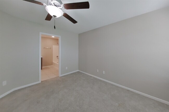 Building Photo - 801 Painted Bison Dr