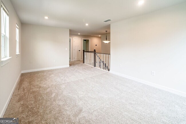 Building Photo - 105 Arborvale Dr