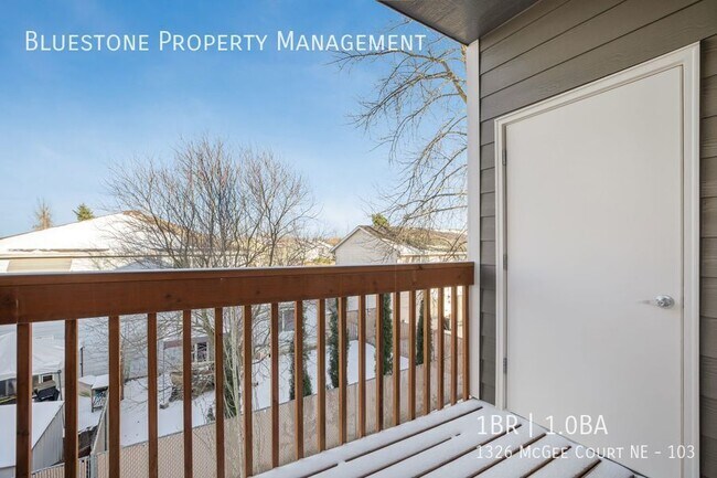Building Photo - 1326 Mcgee Ct NE