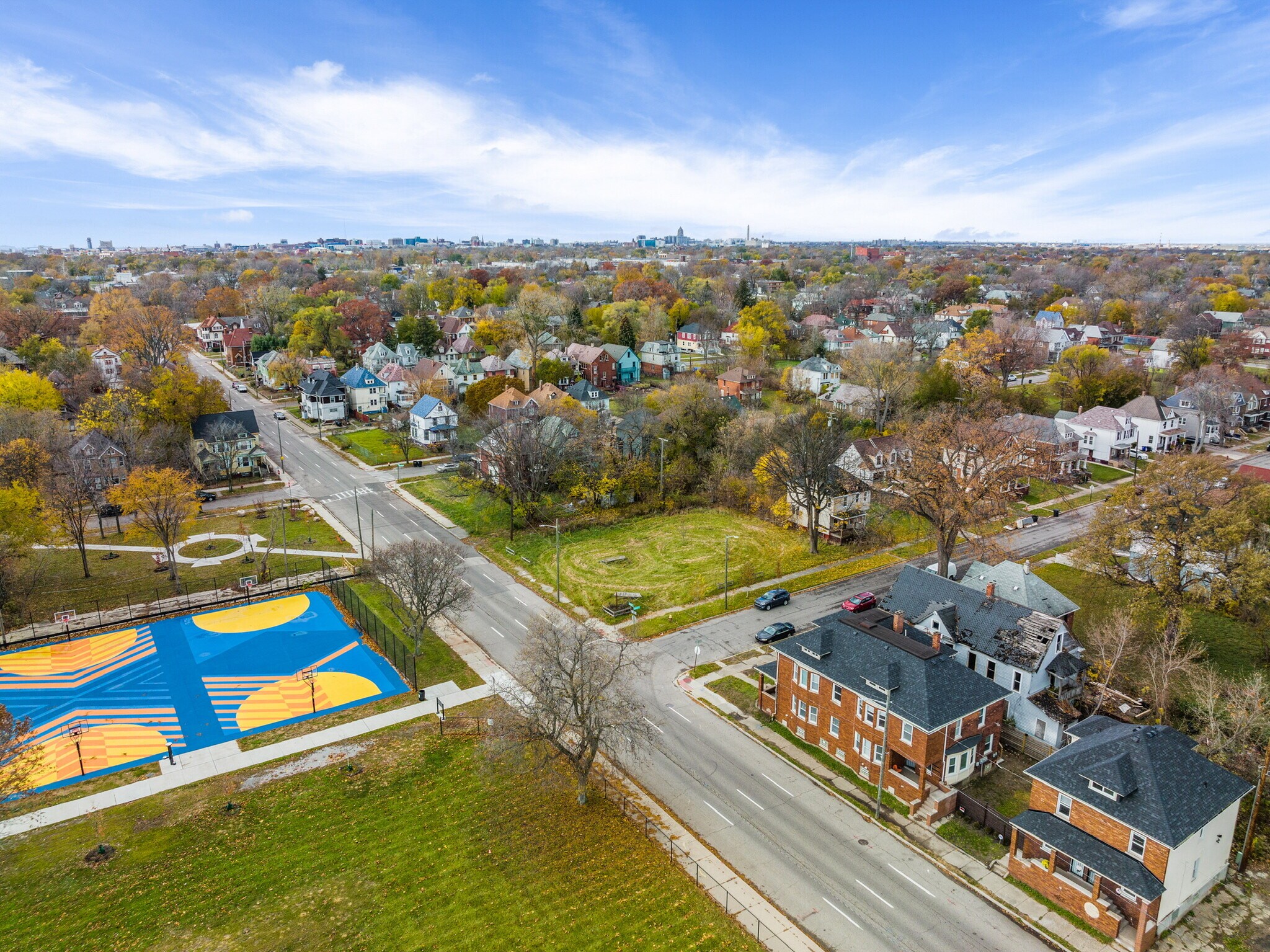 Building Photo - 2404 Baldwin St