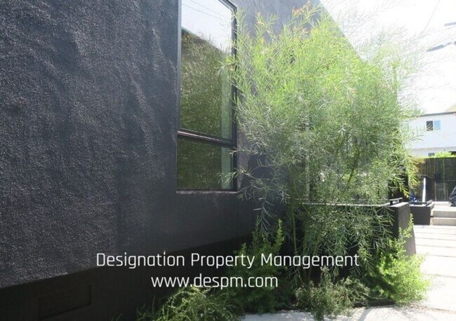 Building Photo - 3181 Verdugo Pl