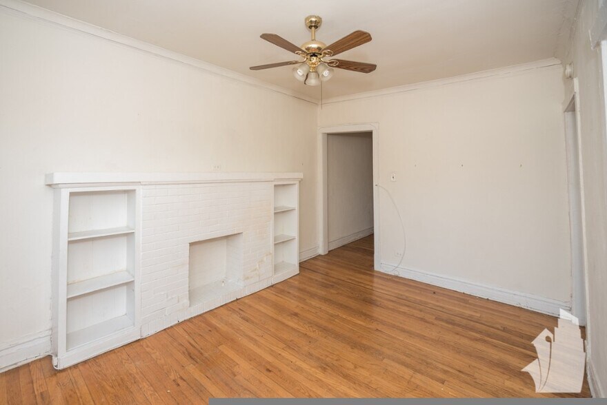 Building Photo - 2612 W Gunnison St