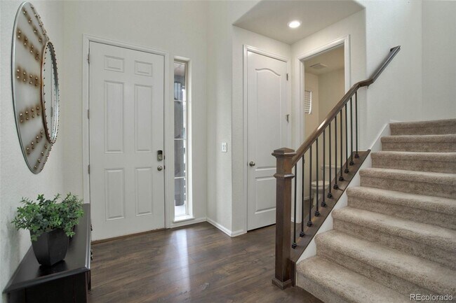 Building Photo - Lovely Newer 3 Bedroom Home