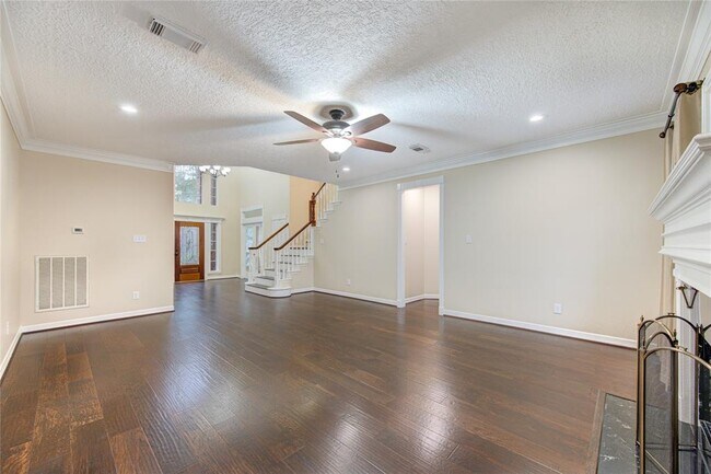 Building Photo - 19330 Foxtree Ln