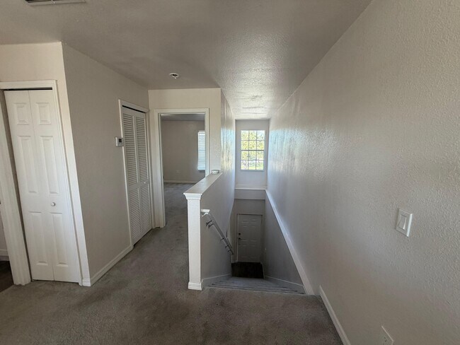 Building Photo - 2003 Claudia Ln