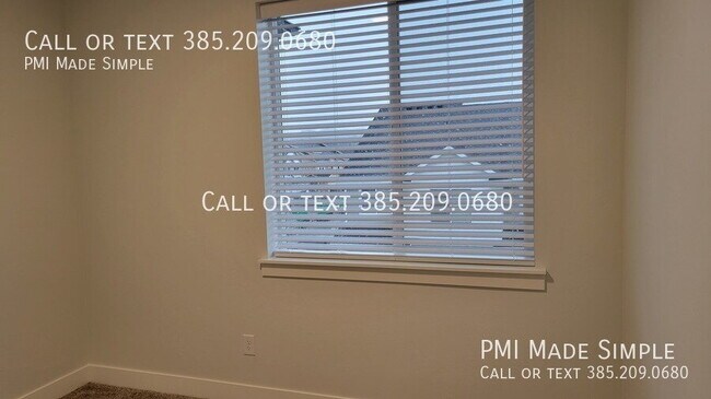 Building Photo - Gorgeous Top Floor Condo! Great Views!