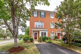 Building Photo - 13600 Rumsey Ct