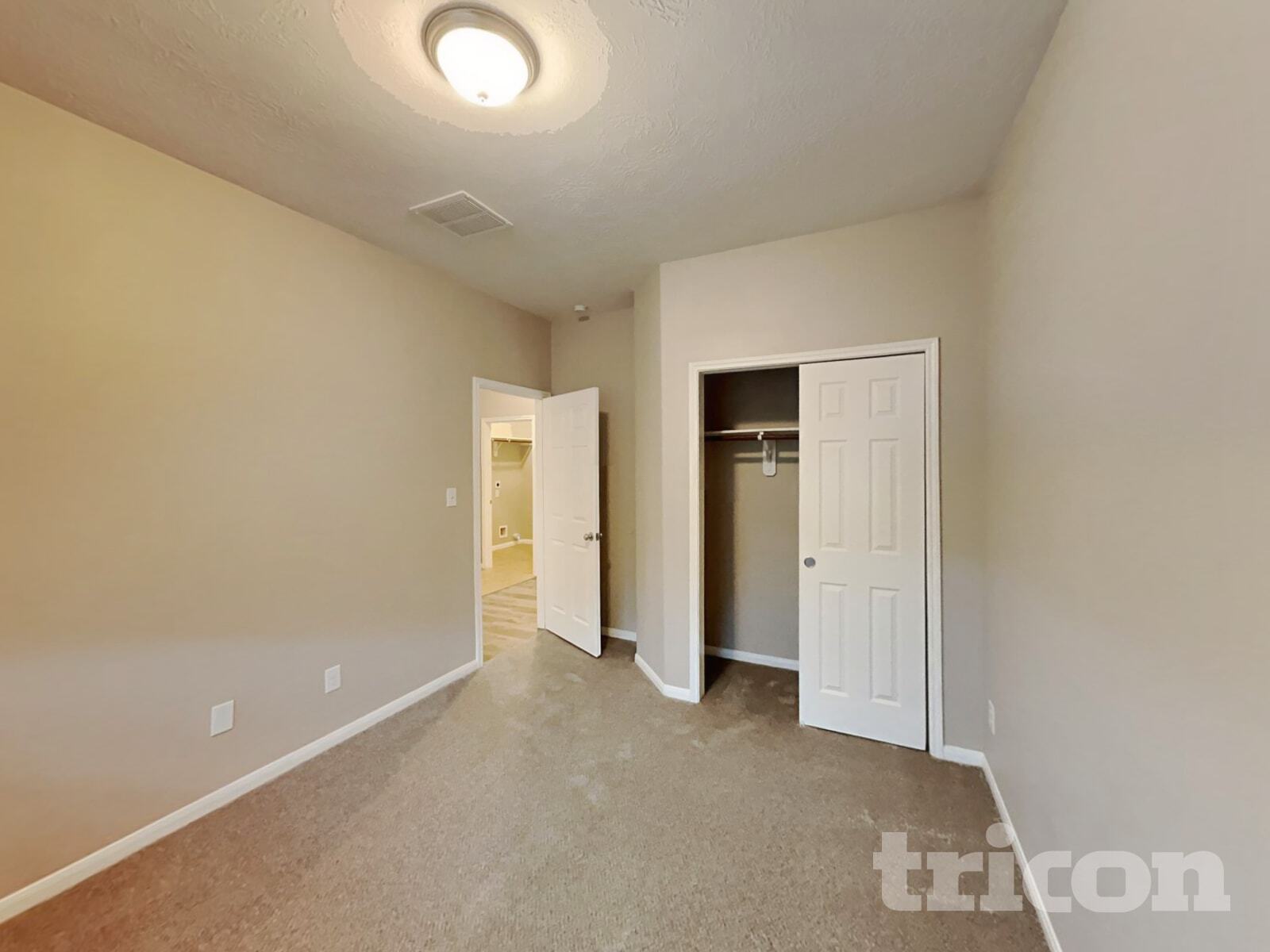 Building Photo - 16207 Augusta Oaks Court