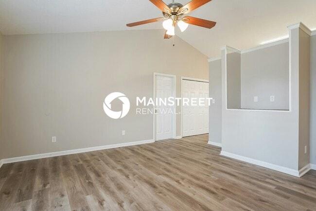 Building Photo - 3 Bedroom Pet-Friendly Home in Zebulon, NC with Main Street Renewal