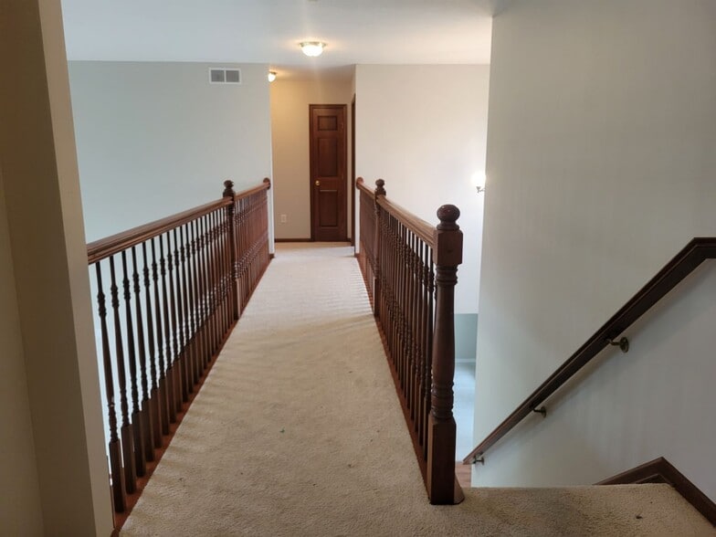 Building Photo - 8162 Chateau Ln