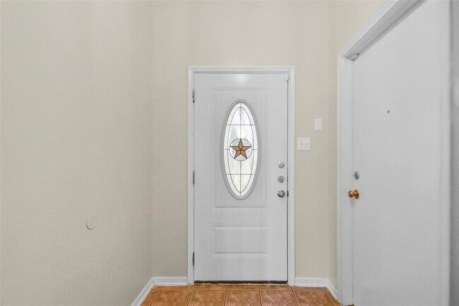 Building Photo - 3642 Slocom Dr