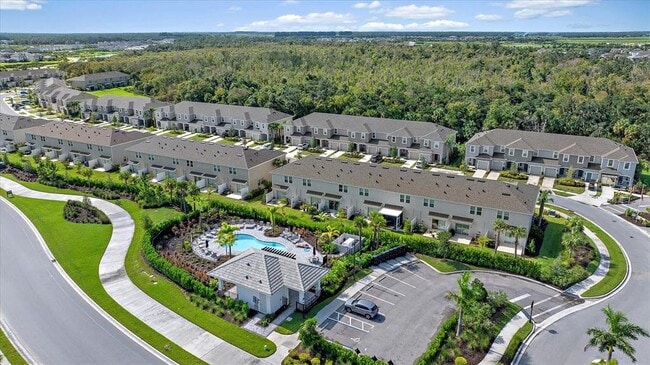 Building Photo - 8744 Daybreak St