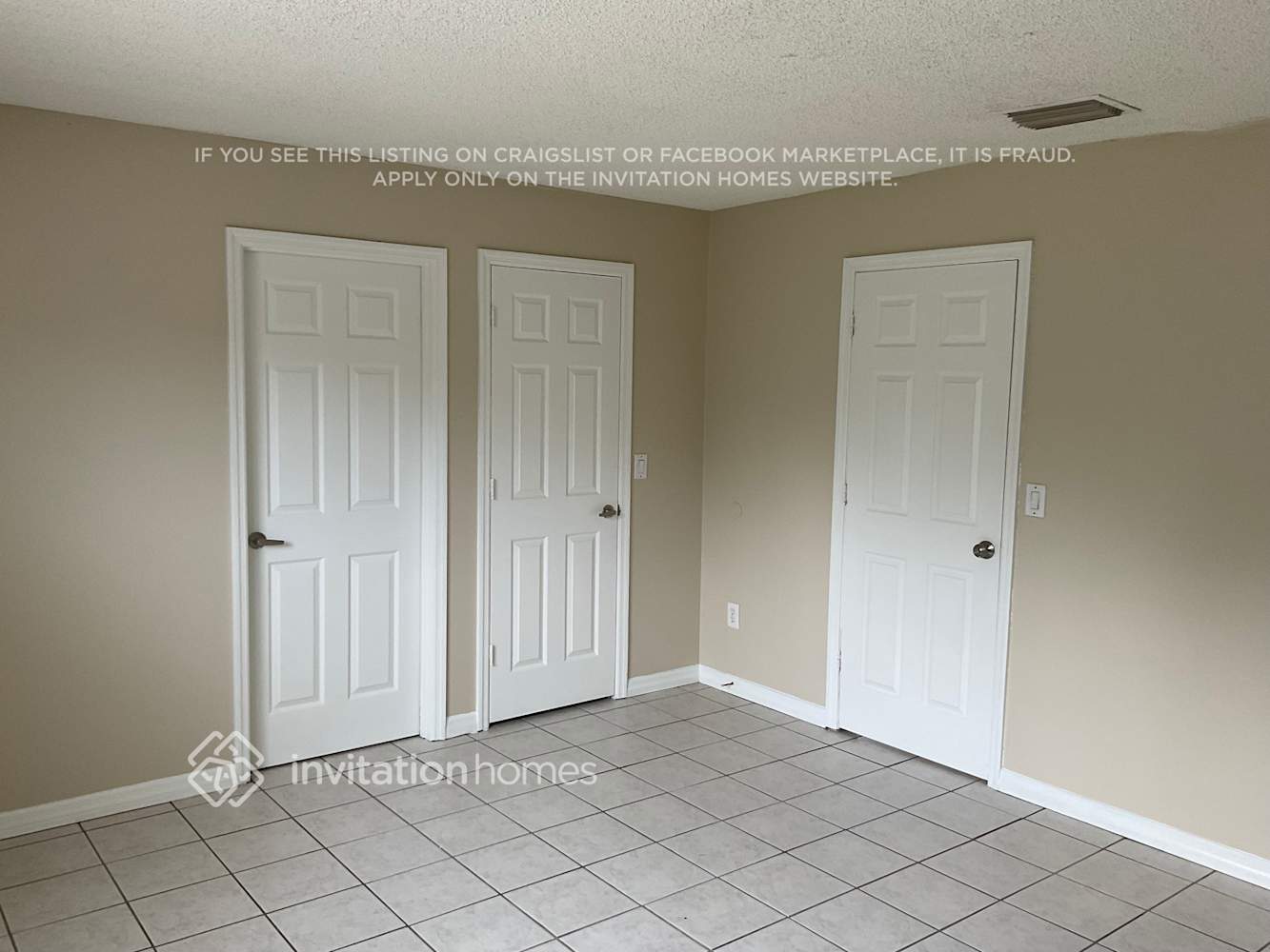Building Photo - 1582 Wyoming Dr SE