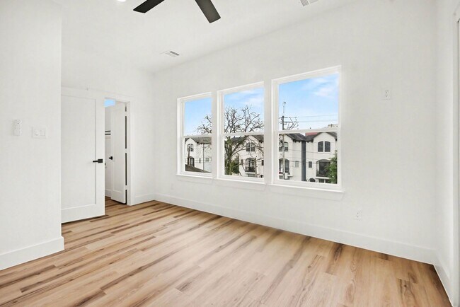 Building Photo - 119 Milby St