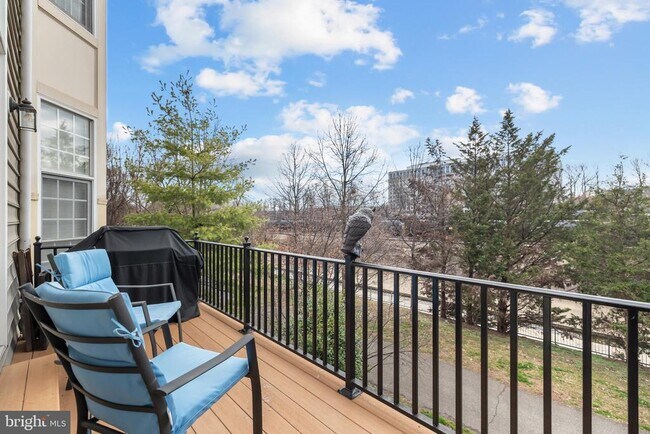 Building Photo - 5187 Brawner Pl