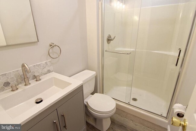 Building Photo - 7923 Ridge Ave