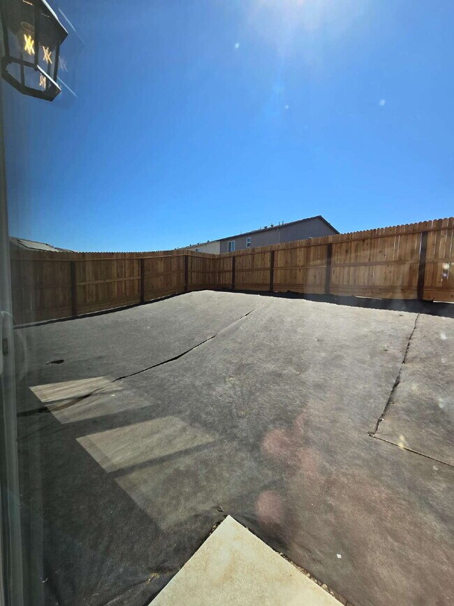 Building Photo - Newly Constructed Four Bedroom Home Short ...